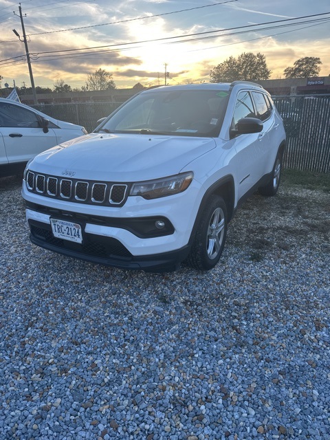 2023 Jeep Compass Latitude's photo